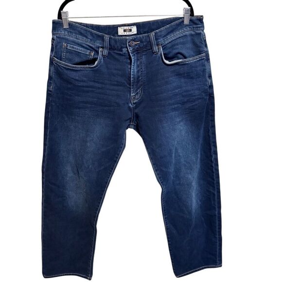 Athleta Men's Dark Blue Slim Jeans - Picture 10 of 11